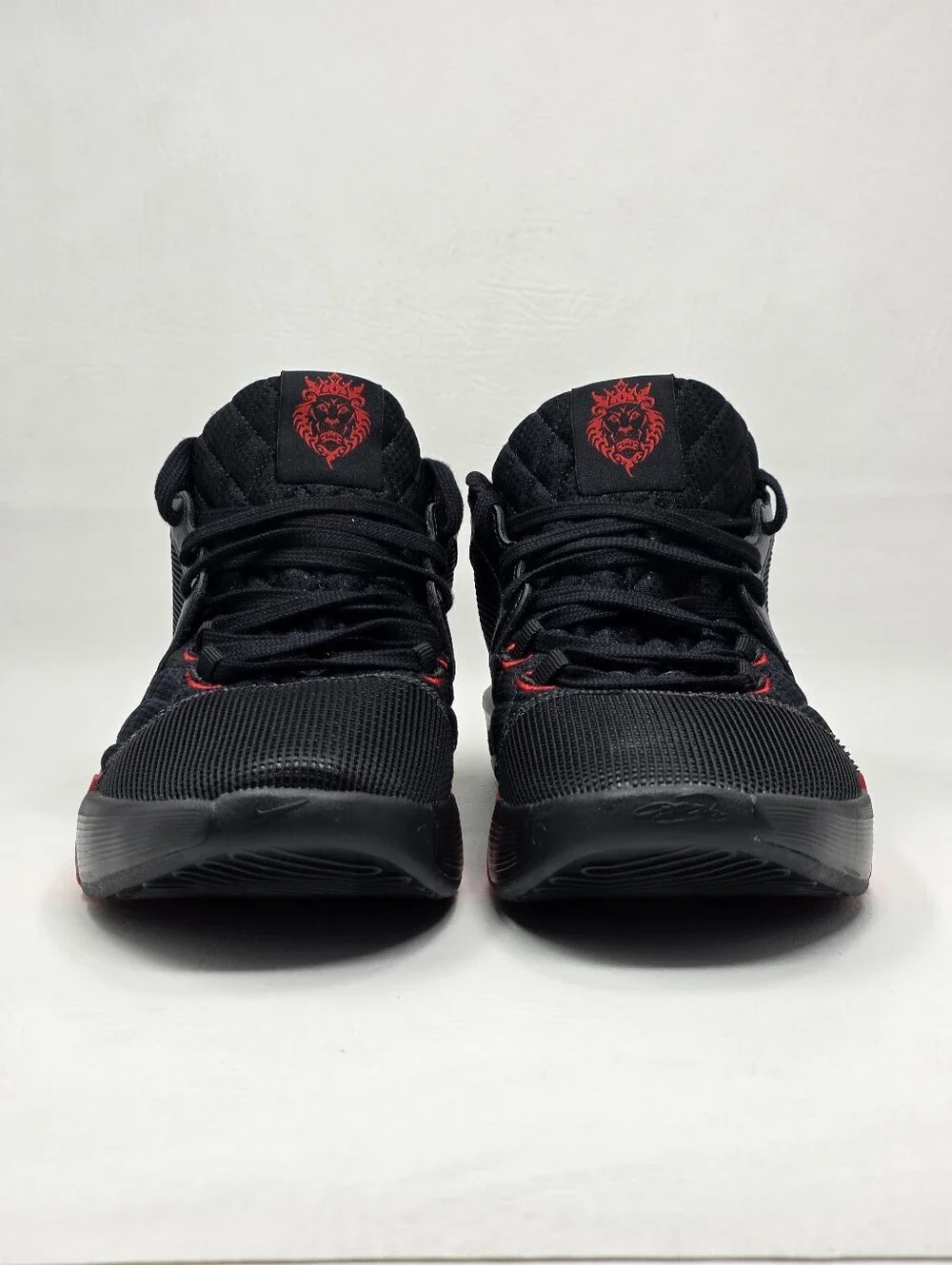 Nike LeBron James Witness 8 Black / University Red Sneakers Men's Size 10 New